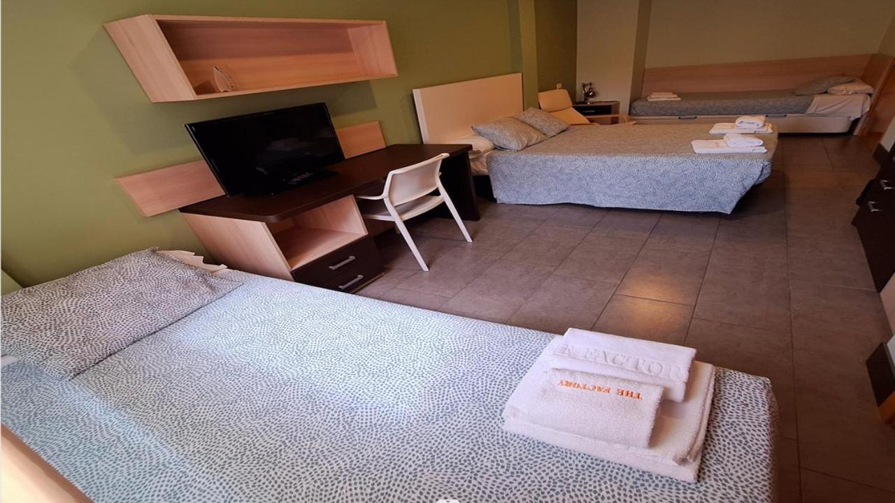 The Factory Residence Hall セゴビア エクステリア 写真