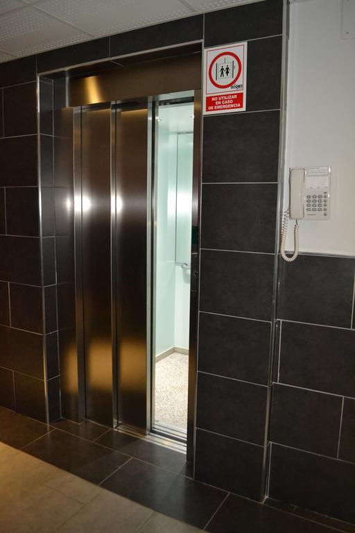 The Factory Residence Hall セゴビア エクステリア 写真